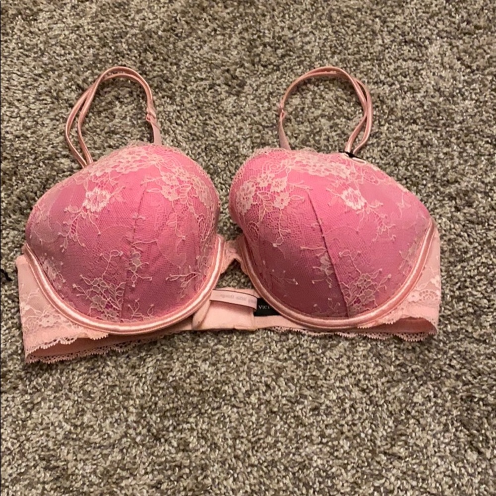 Pink VS Bra
